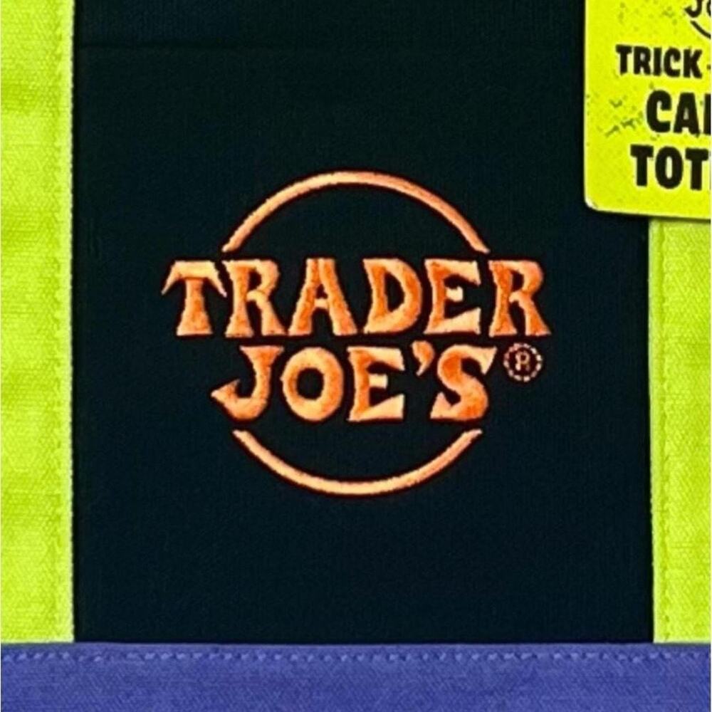 Trader Joe’s Trick-or-Treat Canvas Tote Bag NWT Halloween Limited Edition - Picture 2 of 7